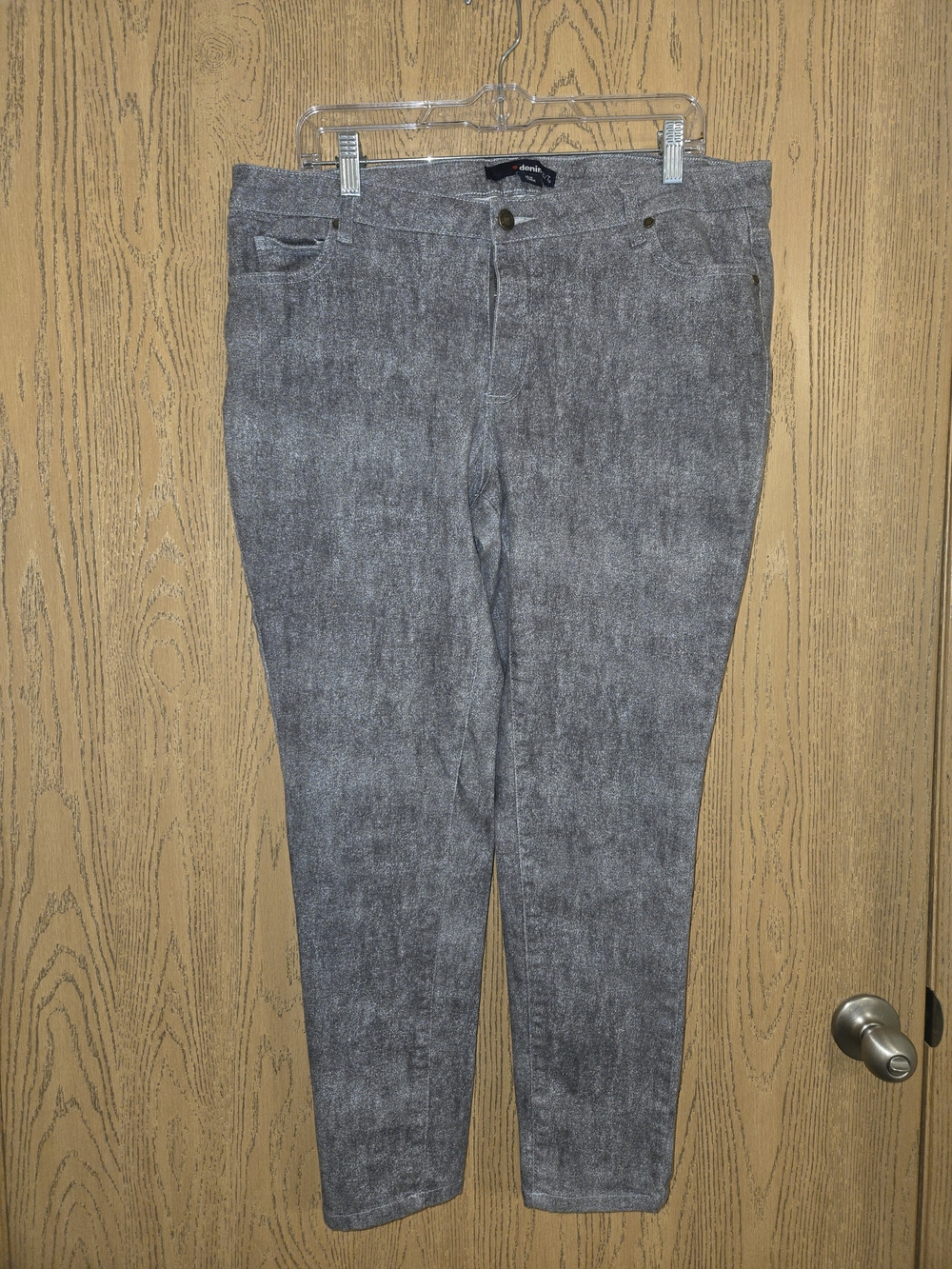 Denim 24/7 Gray Skinny Jeans